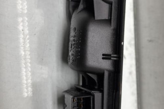 Poignee interieur arriere gauche VOLKSWAGEN GOLF 4