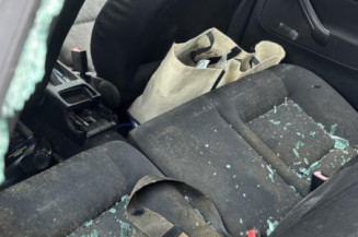 Poignee interieur arriere gauche VOLKSWAGEN GOLF 4