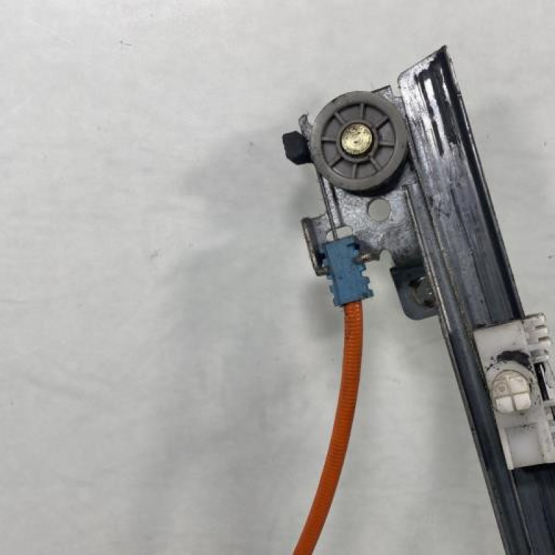 Leve vitre electrique avant gauche CITROEN SAXO Photo n°4