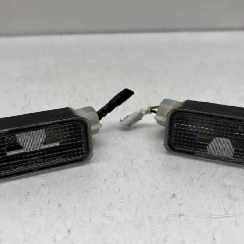 Eclairage de plaque FORD TRANSIT 5 Photo n°1