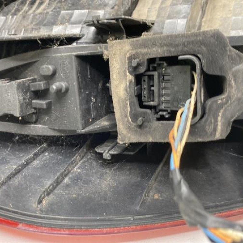 Feu arriere principal droit (feux) RENAULT GRAND SCENIC 2 Photo n°3