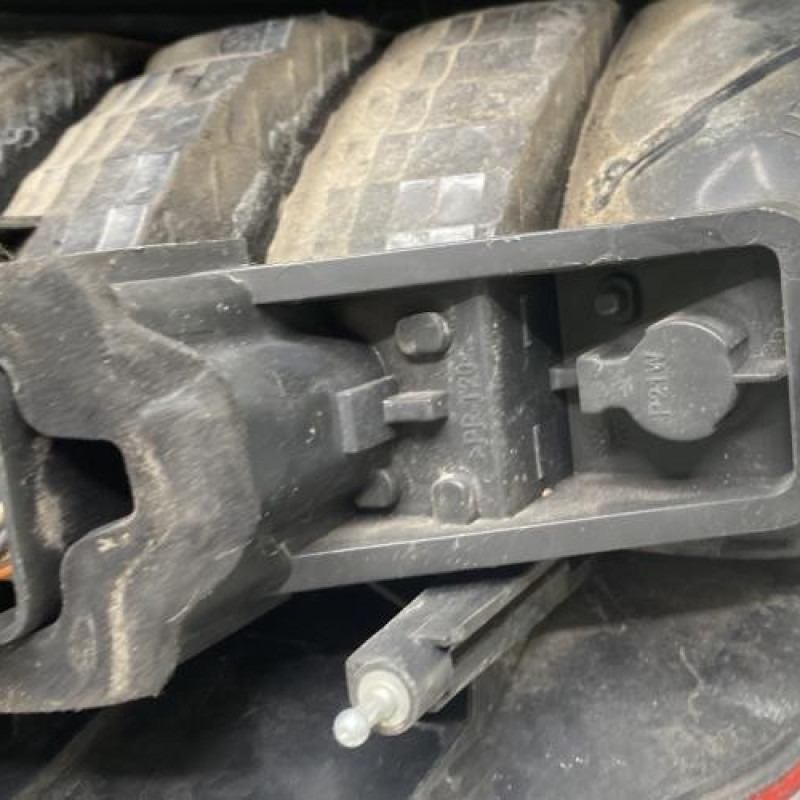 Feu arriere principal droit (feux) RENAULT GRAND SCENIC 2 Photo n°4