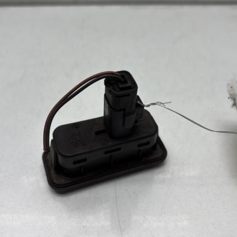 Bouton de coffre RENAULT GRAND SCENIC 2 Photo n°3