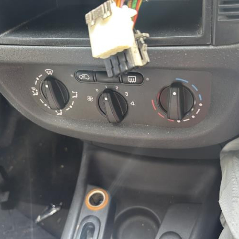 Poignee porte avant droit CITROEN C2 Photo n°20