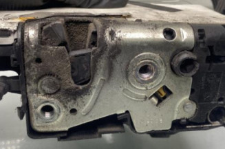 Serrure avant gauche PEUGEOT 207