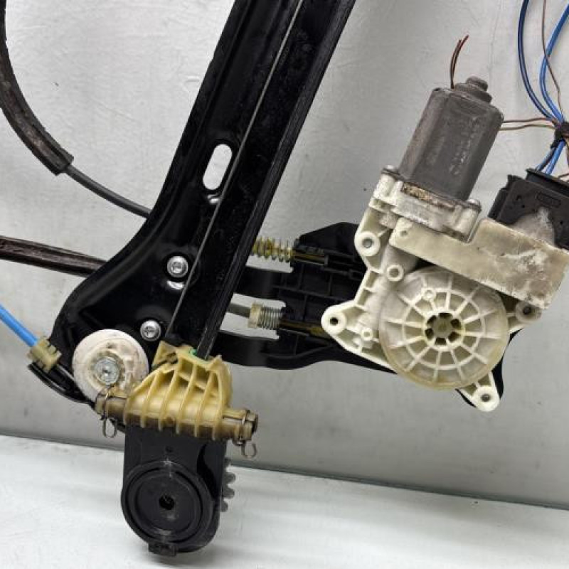 Leve vitre electrique avant gauche MINI MINI 3 F56 Photo n°5
