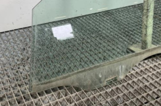 Vitre avant gauche VOLKSWAGEN POLO 4