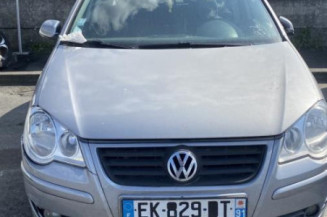 Retroviseur gauche VOLKSWAGEN POLO 4