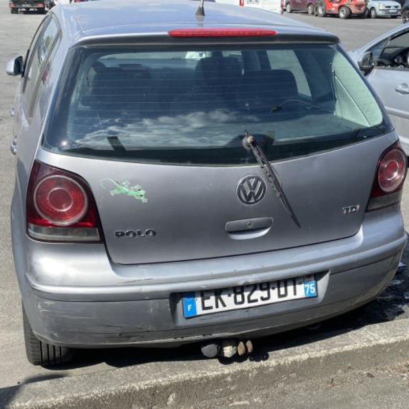 Vitre avant gauche VOLKSWAGEN POLO 4 Photo n°9