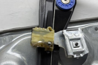 Leve vitre electrique avant gauche VOLKSWAGEN POLO 4