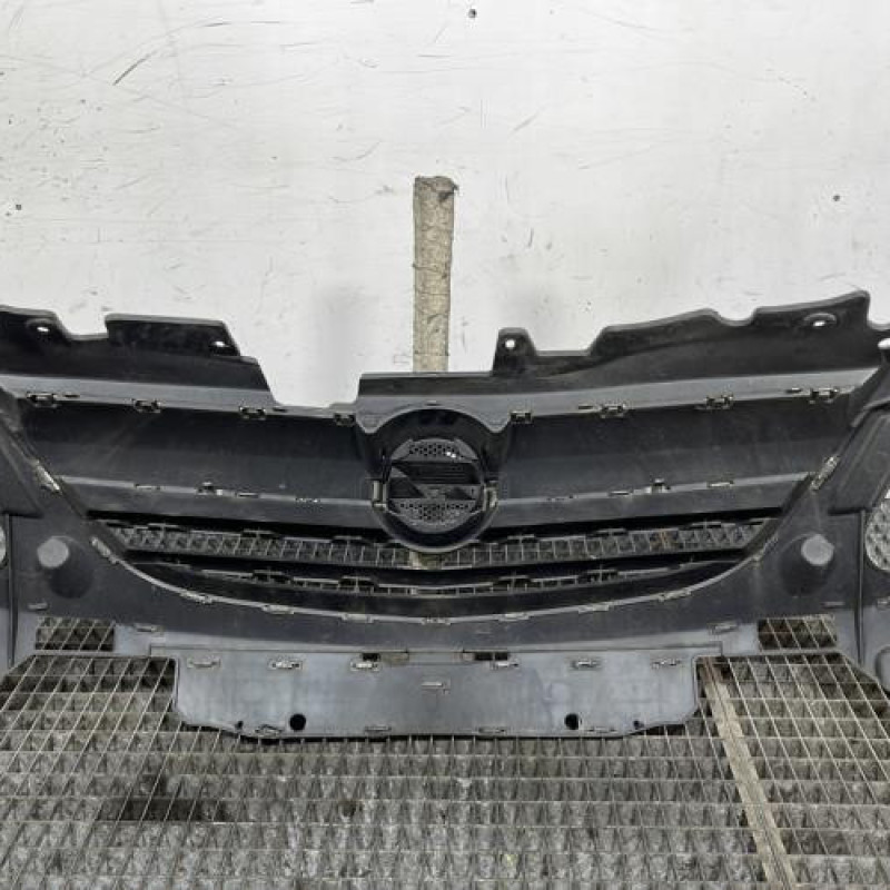 Calandre OPEL CORSA D Photo n°4