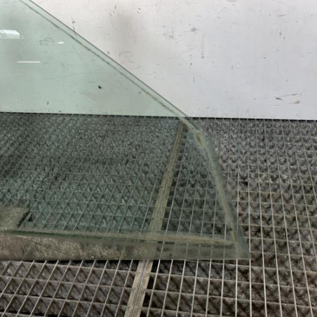 Vitre avant droit PEUGEOT 306