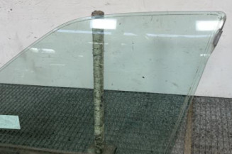 Vitre avant gauche PEUGEOT 306