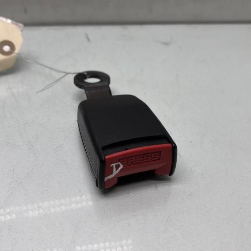 Attache ceinture arriere droit RENAULT TWINGO 1 Photo n°1