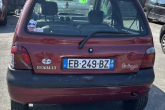Attache ceinture arriere droit RENAULT TWINGO 1