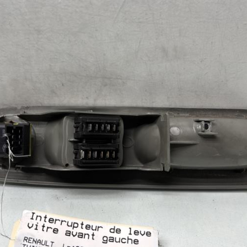 Interrupteur de leve vitre avant gauche RENAULT TWINGO 1 Photo n°2