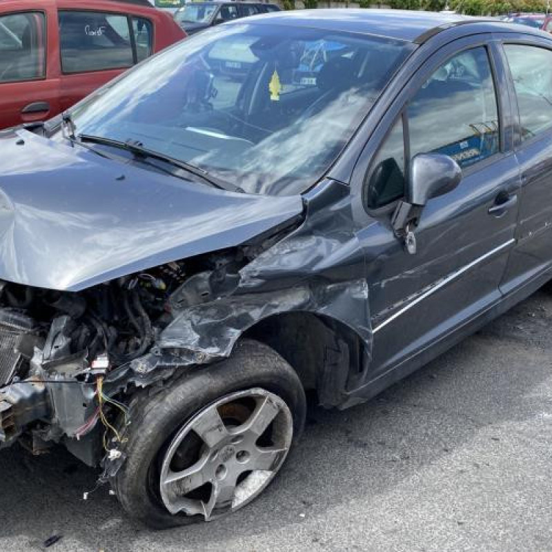 Attache ceinture avant gauche PEUGEOT 207 Photo n°4