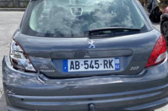 Attache ceinture avant gauche PEUGEOT 207