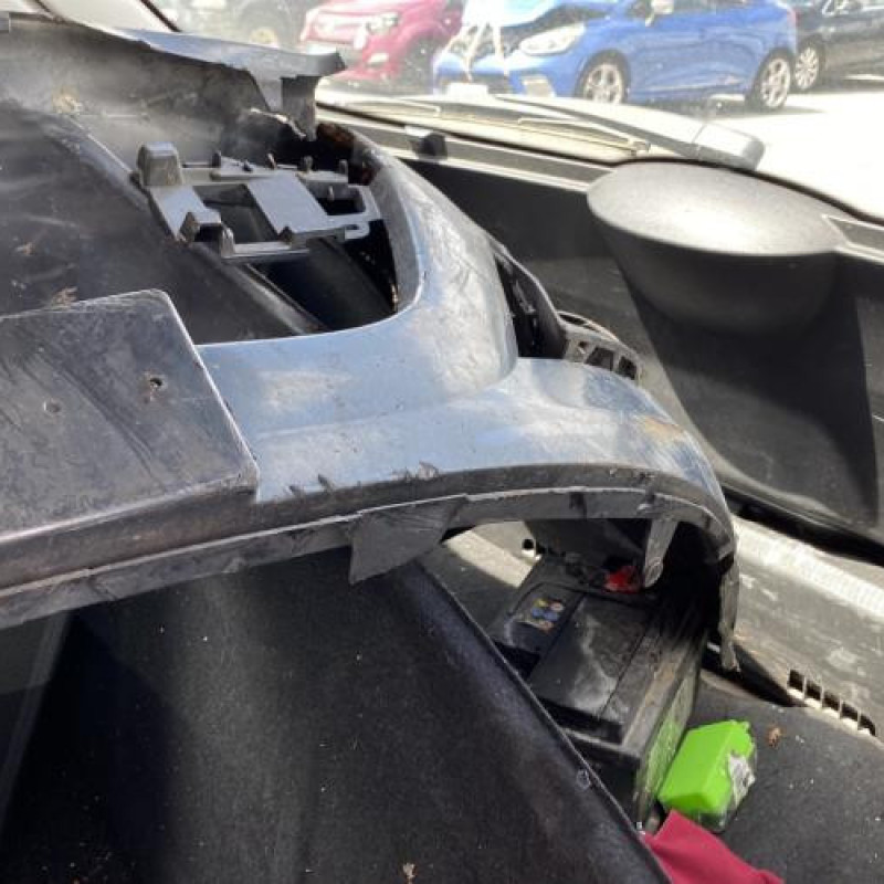 Attache ceinture avant gauche PEUGEOT 207 Photo n°16