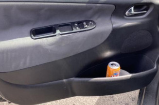 Serrure avant gauche PEUGEOT 207