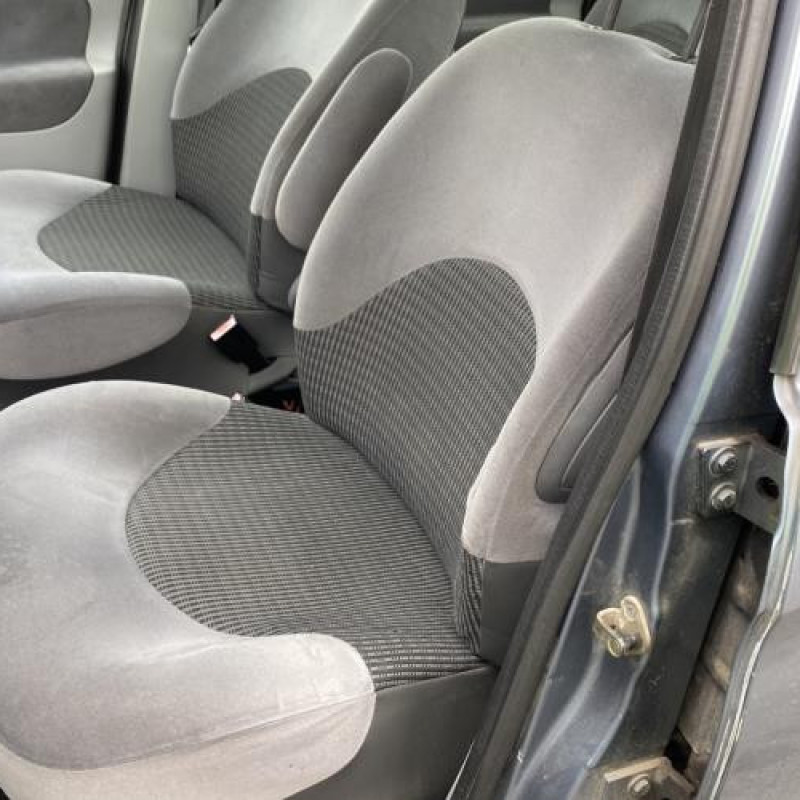 Feu arriere principal droit (feux) CITROEN XSARA PICASSO Photo n°13