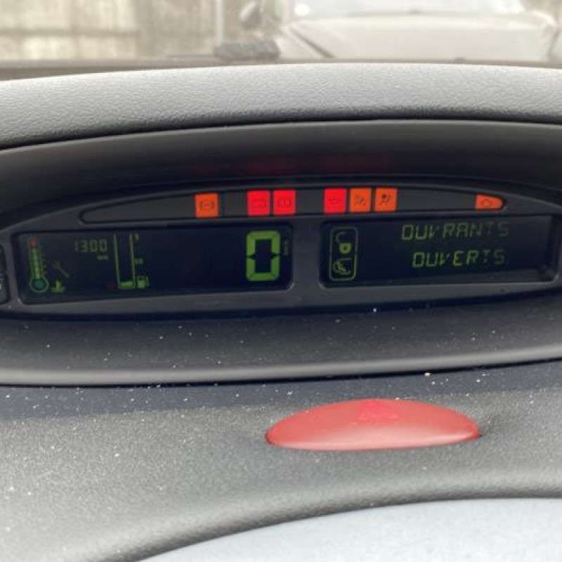 Feu arriere principal droit (feux) CITROEN XSARA PICASSO Photo n°18