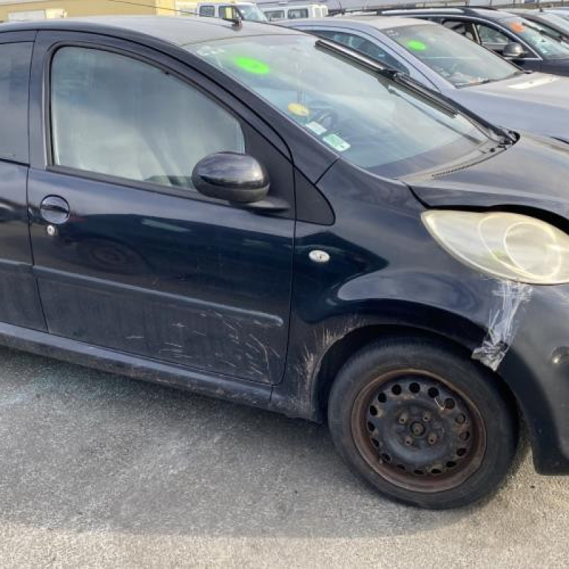 Interrupteur de leve vitre avant droit PEUGEOT 107 Photo n°10