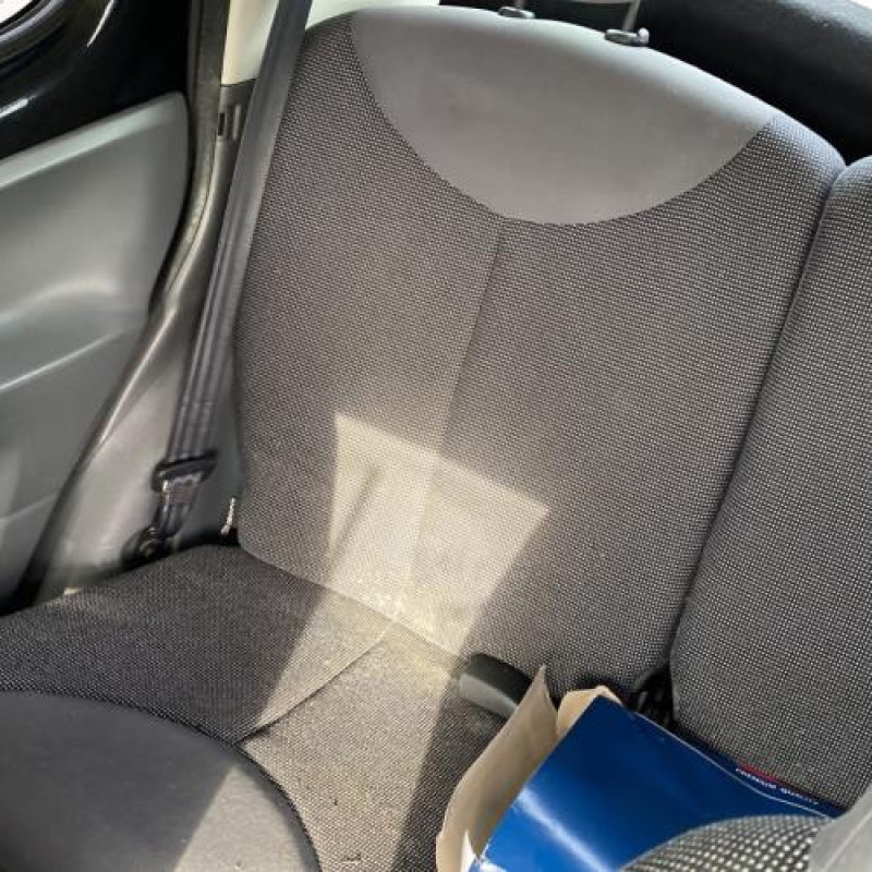Interrupteur de leve vitre avant droit PEUGEOT 107 Photo n°16