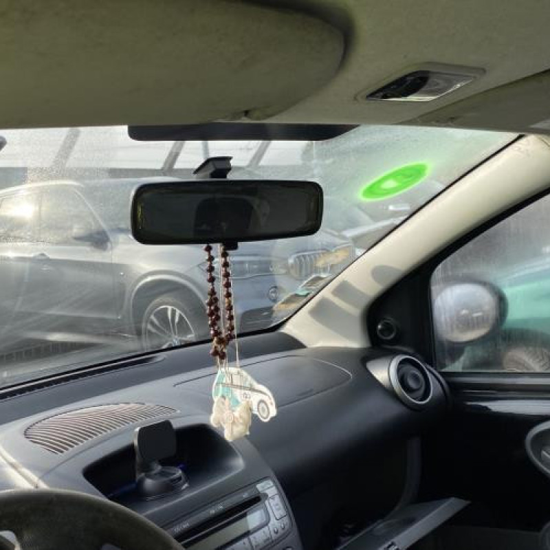 Interrupteur de leve vitre avant droit PEUGEOT 107 Photo n°18