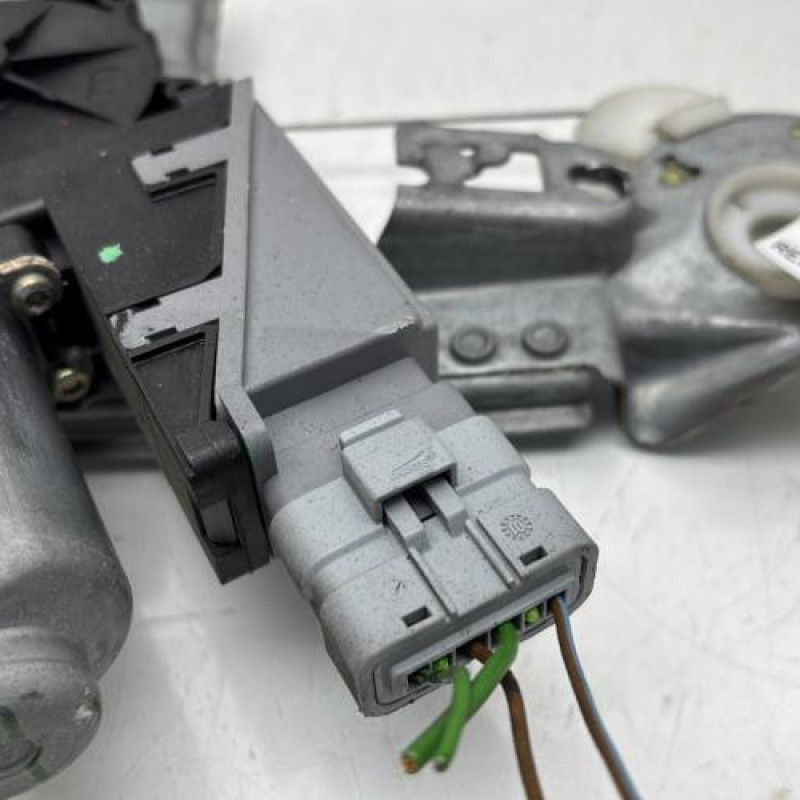 Leve vitre electrique arriere gauche PEUGEOT 307 Photo n°4
