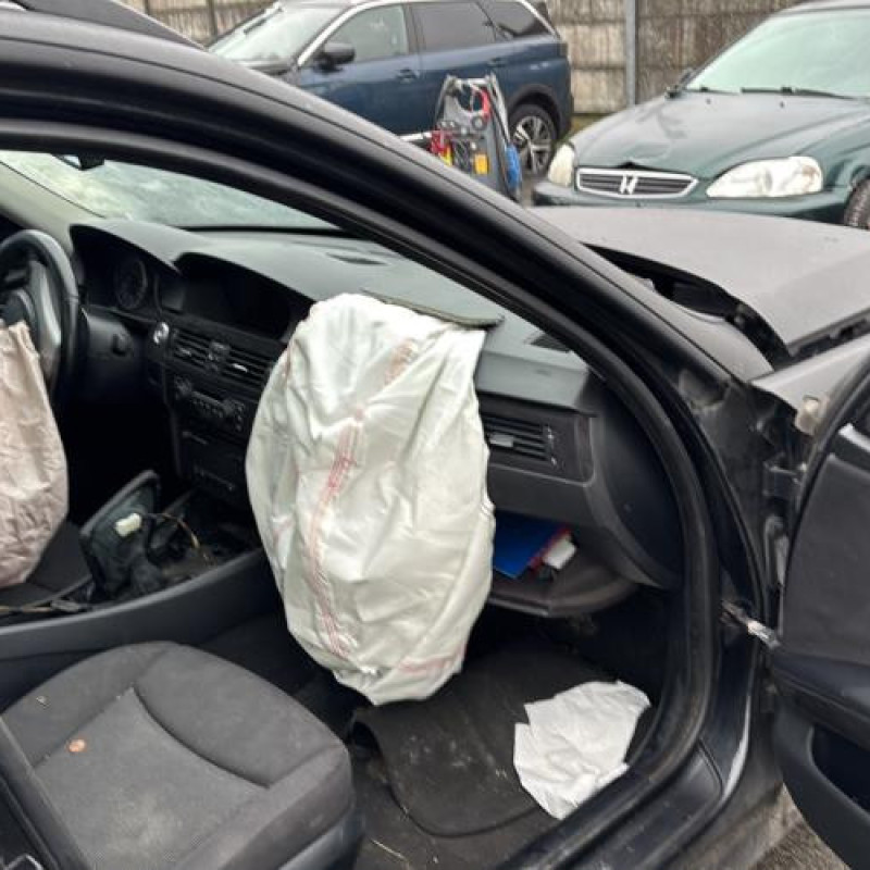 Feu arriere principal gauche (feux) BMW SERIE 3 E91 Photo n°15