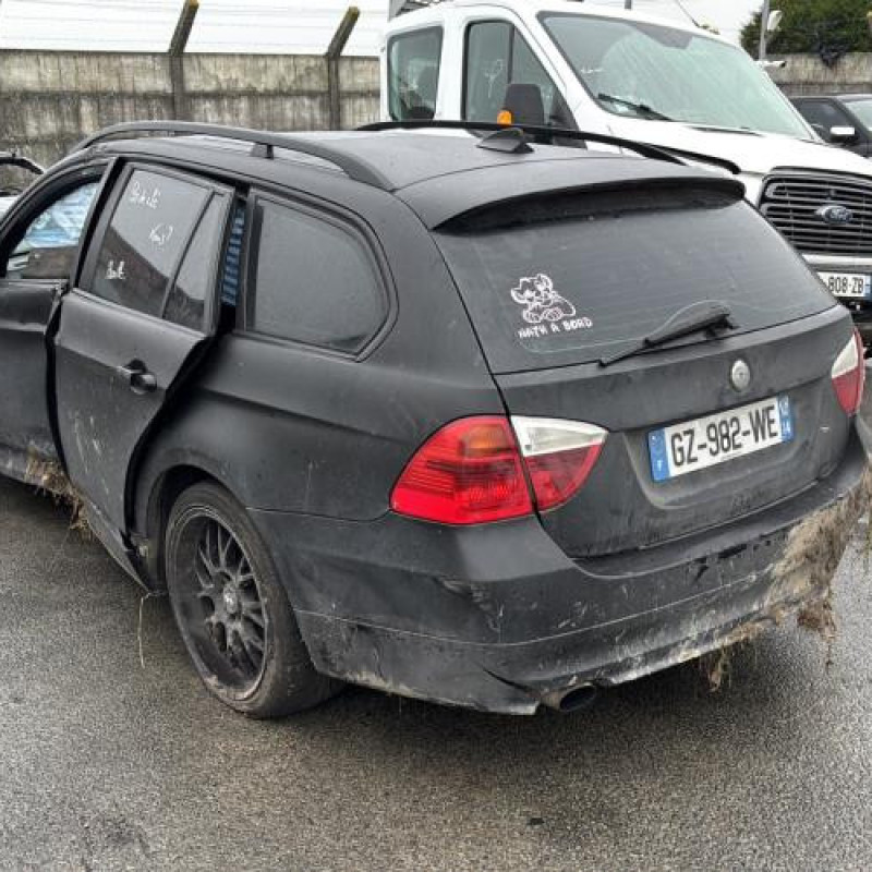 Plage arriere BMW SERIE 3 E91 Photo n°10
