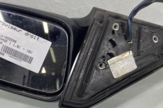 Retroviseur droit VOLVO S 40 1