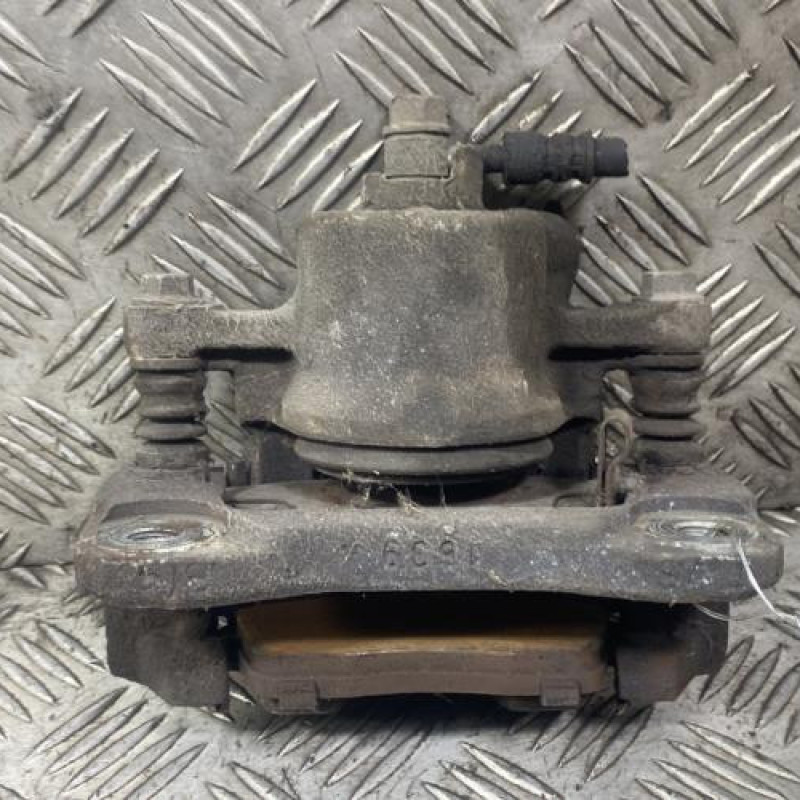 Etrier avant droit (freinage) SUZUKI ALTO 3 Photo n°3