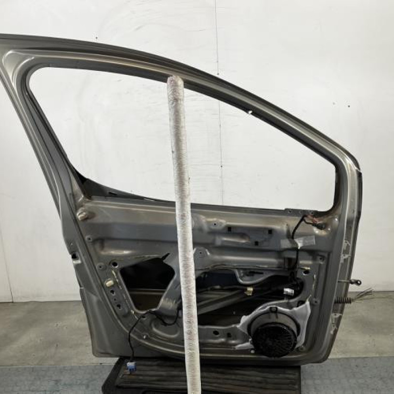 Porte avant gauche PEUGEOT PARTNER 2 Photo n°5