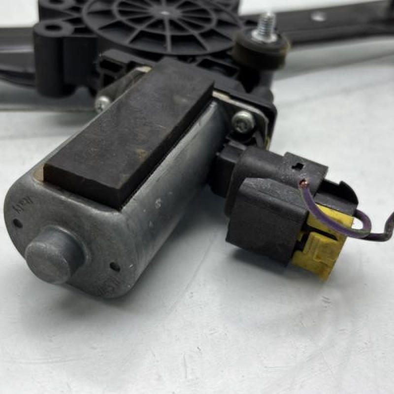 Leve vitre electrique avant droit FIAT 500 2 Photo n°4