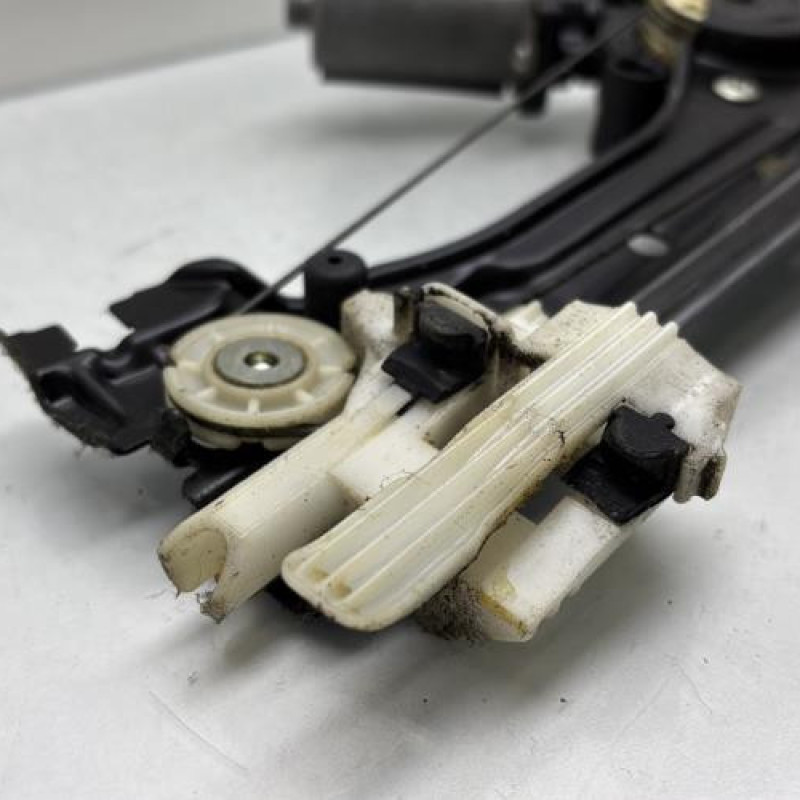 Leve vitre electrique avant droit FIAT 500 2 Photo n°6