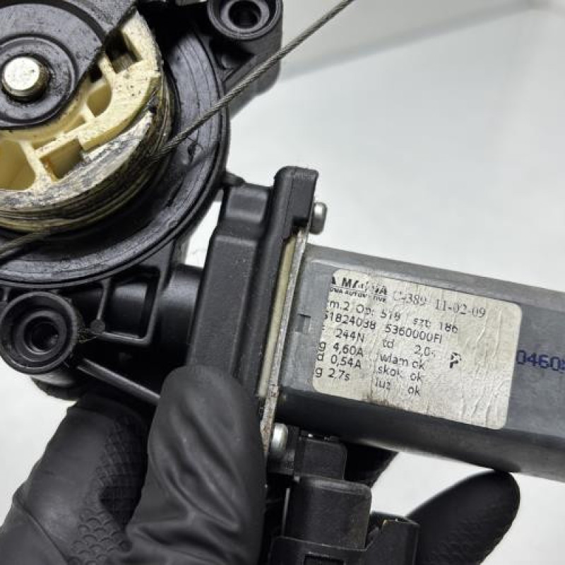 Leve vitre electrique avant droit FIAT 500 2 Photo n°7
