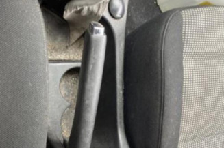 Attache ceinture avant gauche PEUGEOT 307