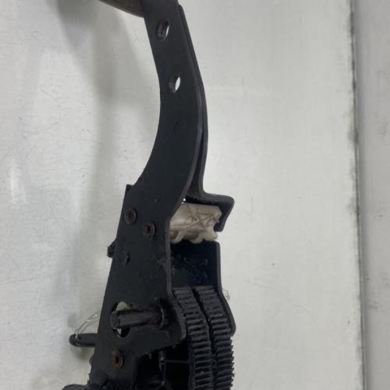 Pedale d'embrayage RENAULT CLIO 2 Photo n°3