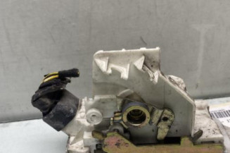 Serrure avant droit FORD MONDEO 2