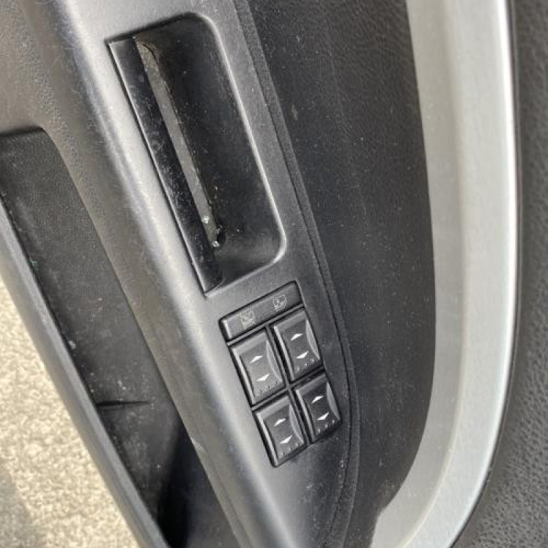 Serrure avant droit FORD MONDEO 2 Photo n°15