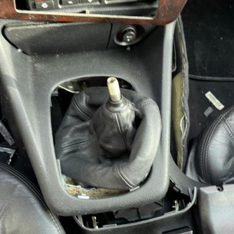 Leve vitre electrique avant gauche AUDI A4 1 Photo n°12