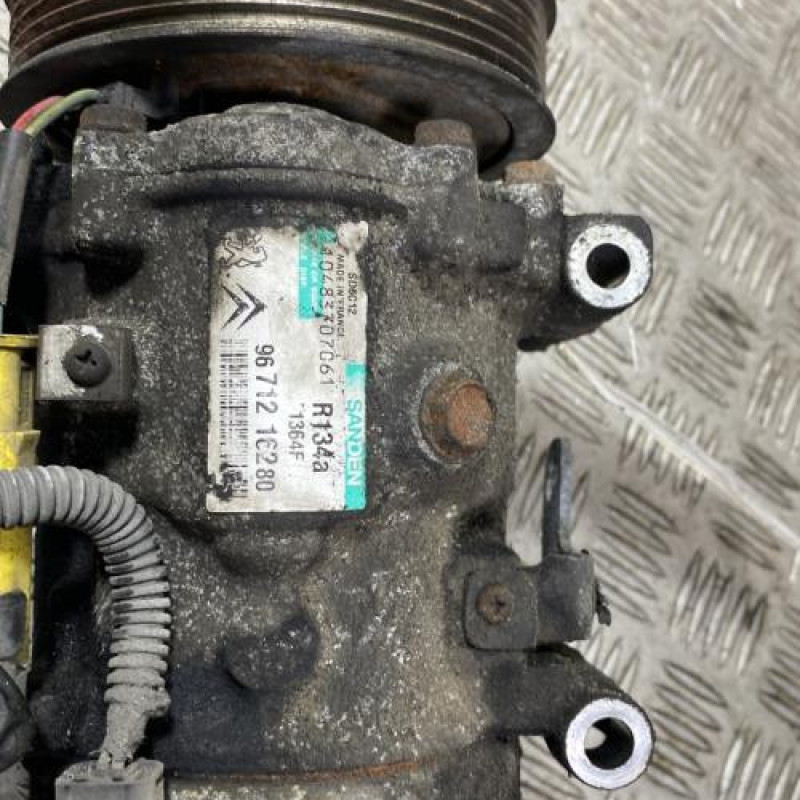 Compresseur clim CITROEN C4 1 Photo n°4