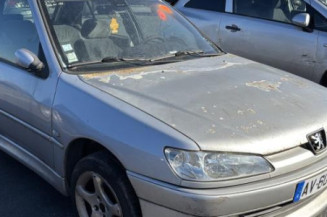 Poignee porte arriere gauche PEUGEOT 306
