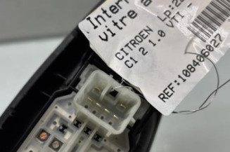 Interrupteur de leve vitre avant gauche CITROEN C1 2