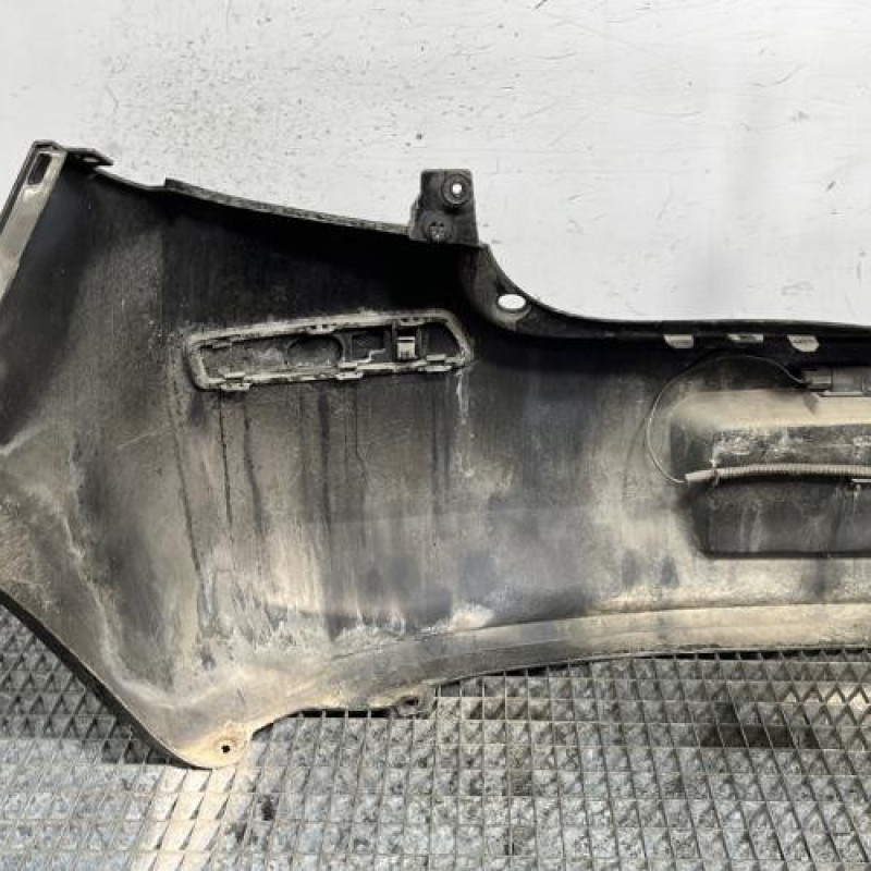 Pare choc arriere RENAULT CLIO 3 Photo n°6