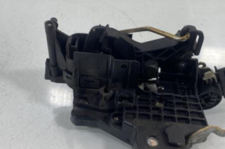 Serrure avant gauche MERCEDES CLASSE C 202