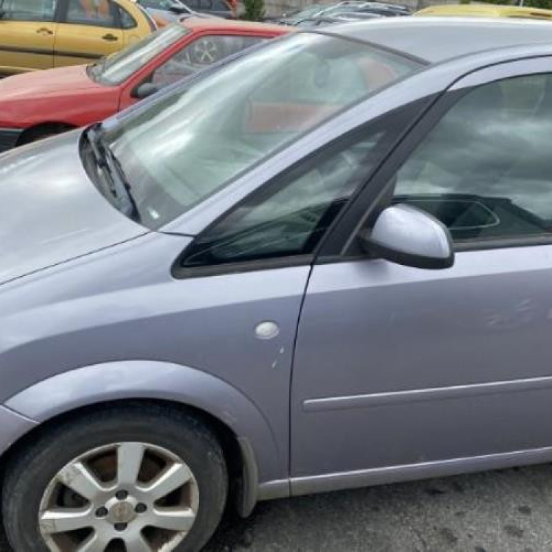 Feu arriere principal gauche (feux) OPEL MERIVA A Photo n°13