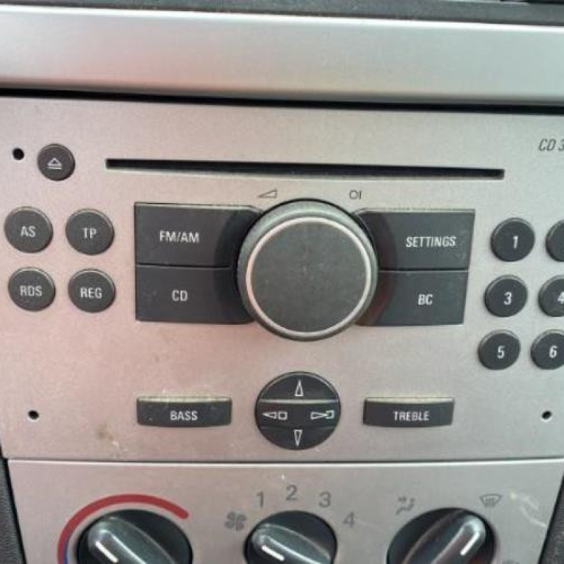 Feu arriere principal gauche (feux) OPEL MERIVA A Photo n°18